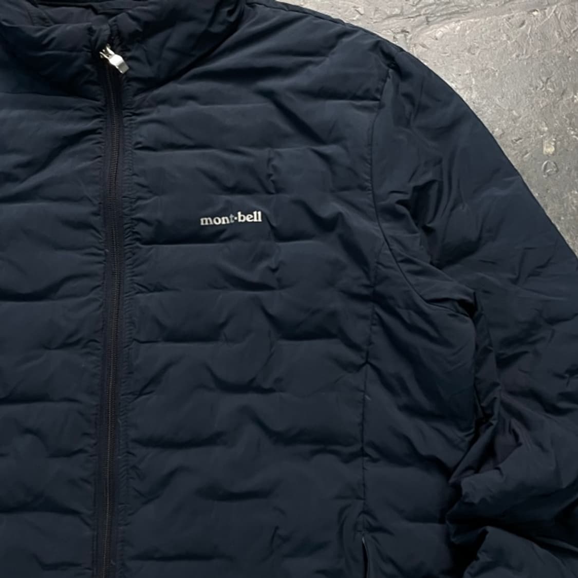 105 몽벨 심리스 경량패딩  상품이미지2