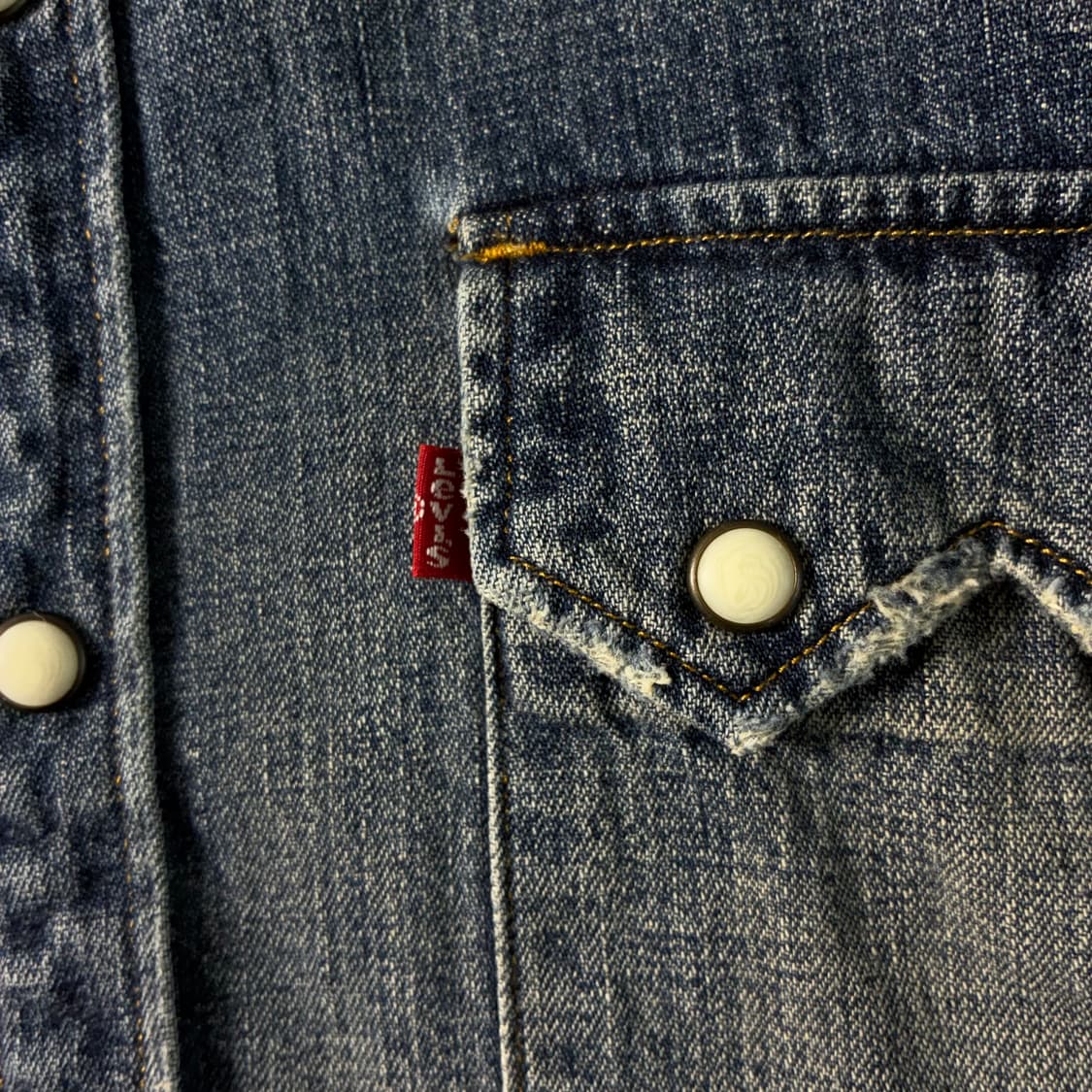 Levi's  리바이스 레드탭 웨스턴 데님셔츠  상품이미지3