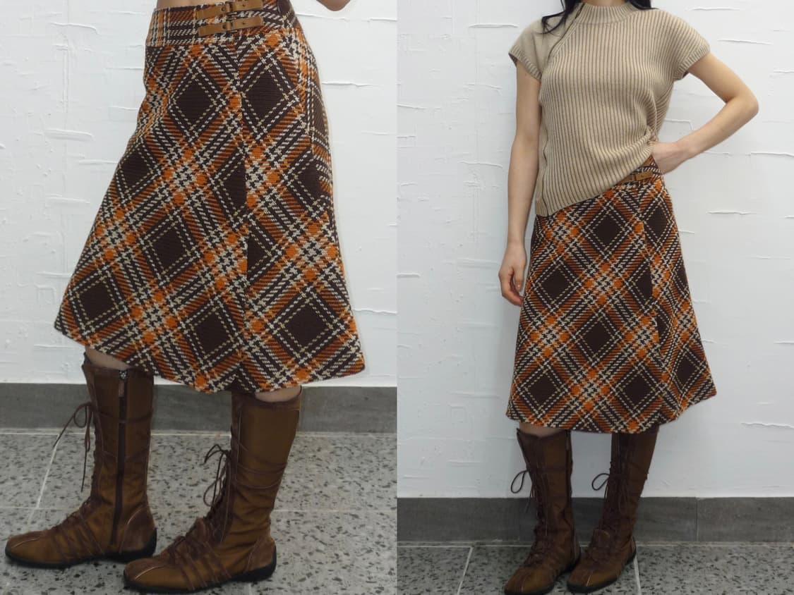 벨트버튼 트임 미디스커트 상품이미지1