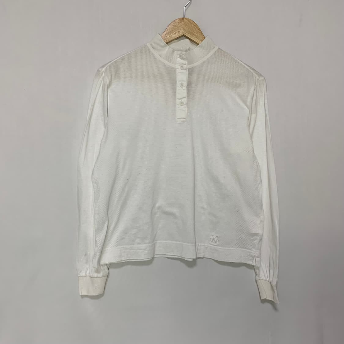 지방시 골프웨어 버튼 모크넥 세미크롭 롱슬리브 긴팔 티셔츠 여성 M 상품이미지2