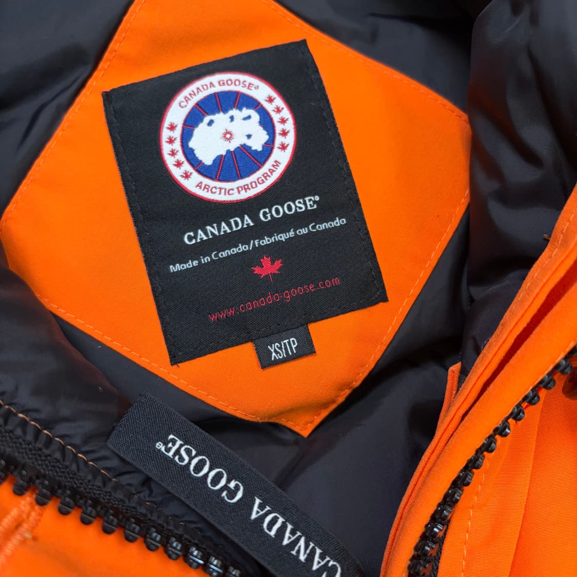 캐나다구스 우먼스 몬테벨로 오렌지 다운 패딩 xs 상품이미지2