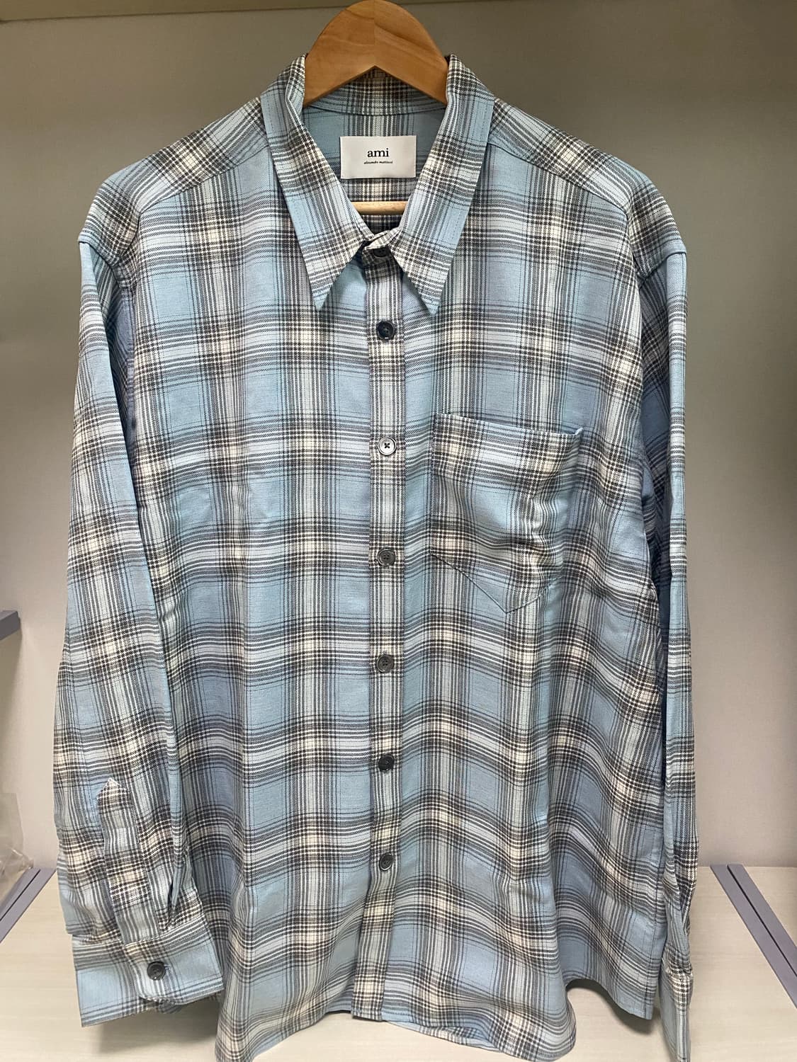 (새상품) 아미 오버사이즈 포켓 오버셔츠 상품이미지1