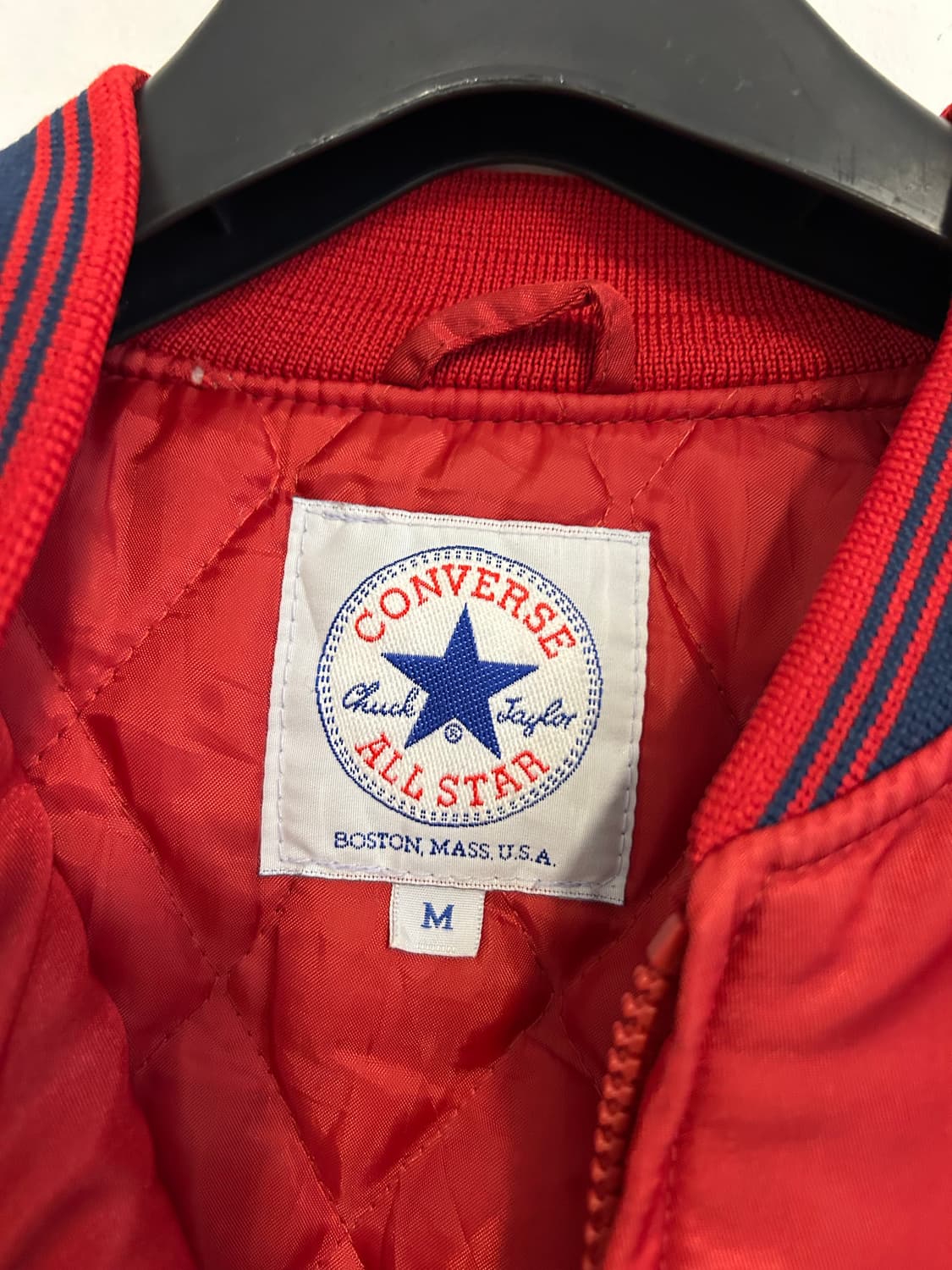 컨버스 90s 새틴 레드 봄버 재킷 상품이미지3