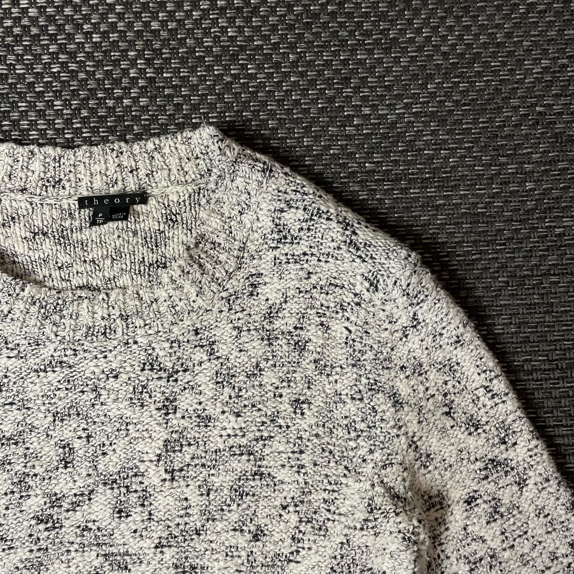 띠어리 화이트 블랙 보카시 니트 상품이미지3