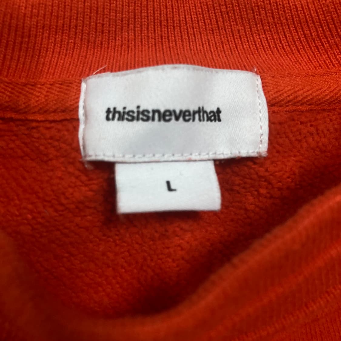 디스이즈네버댓 스펠아웃 로고 오렌지 맨투맨 상품이미지3