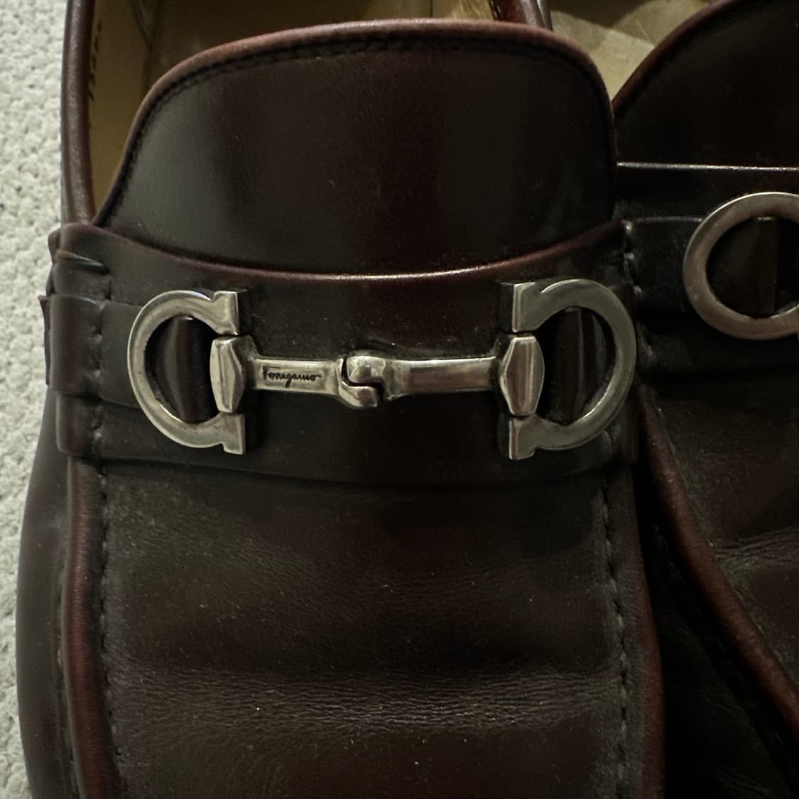 페라가모 (Ferragamo) 클래식 홀스빗 로퍼 260 상품이미지4