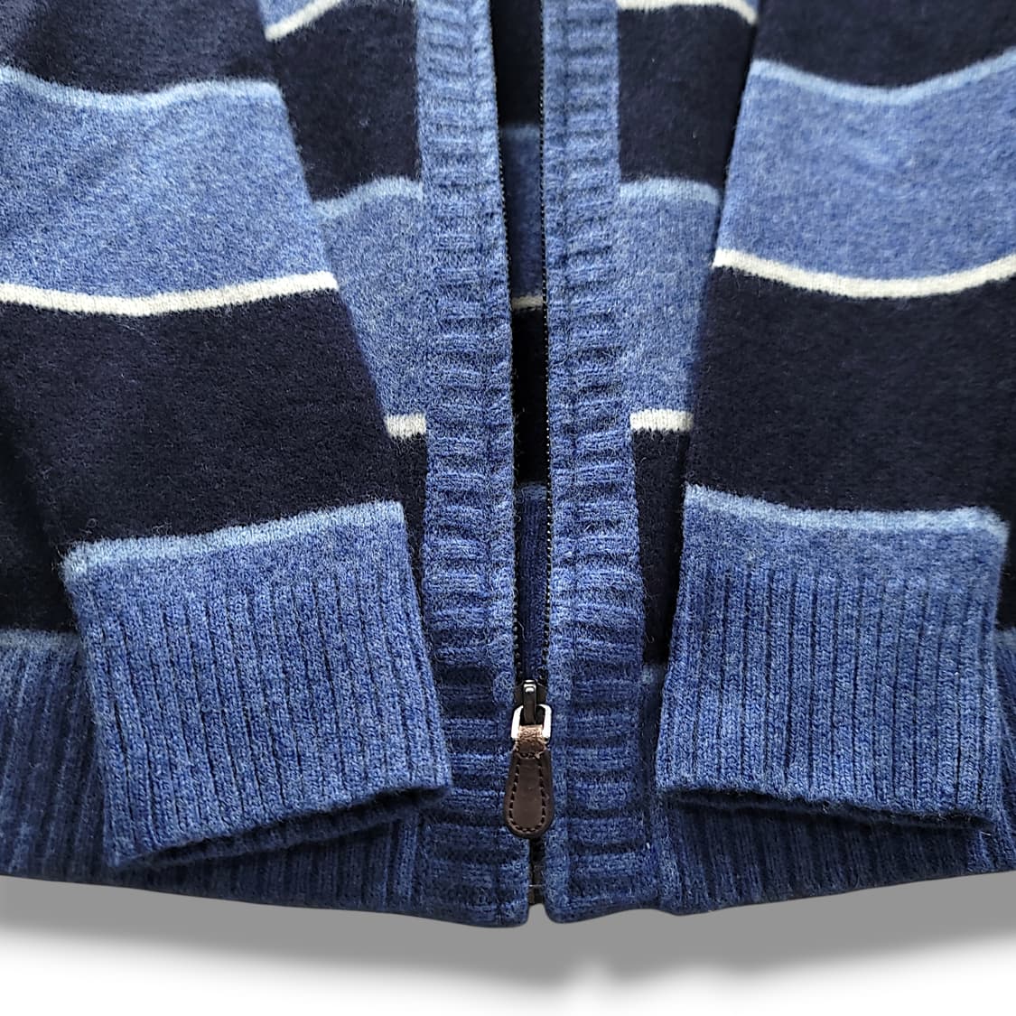 [95] 헤지스 블랙&블루 스트라이프 울 집업 가디건 상품이미지8