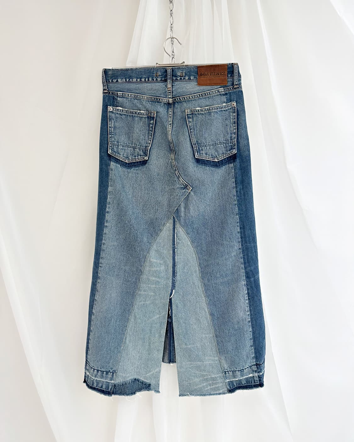 GOA NINMES 비대칭 컷 슬릿 롱 데님 스커트 상품이미지2