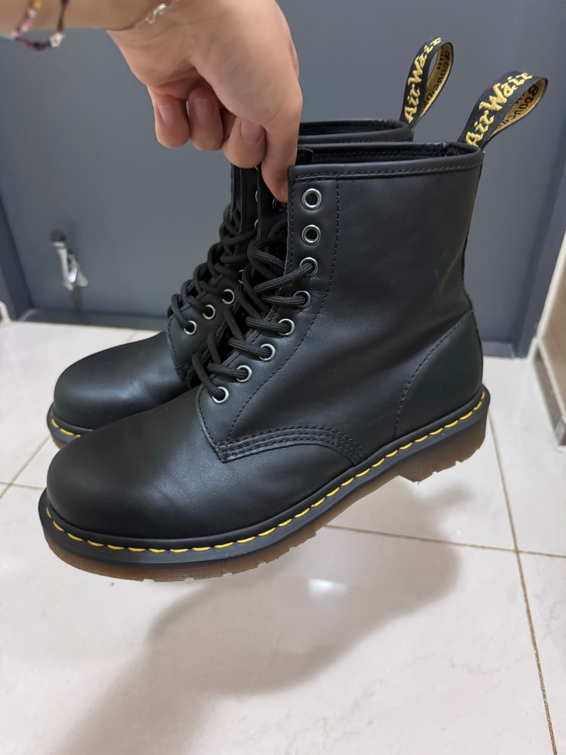 닥터마틴 1460 나파 레더 레이스업 부츠 블랙 UK7 상품이미지5