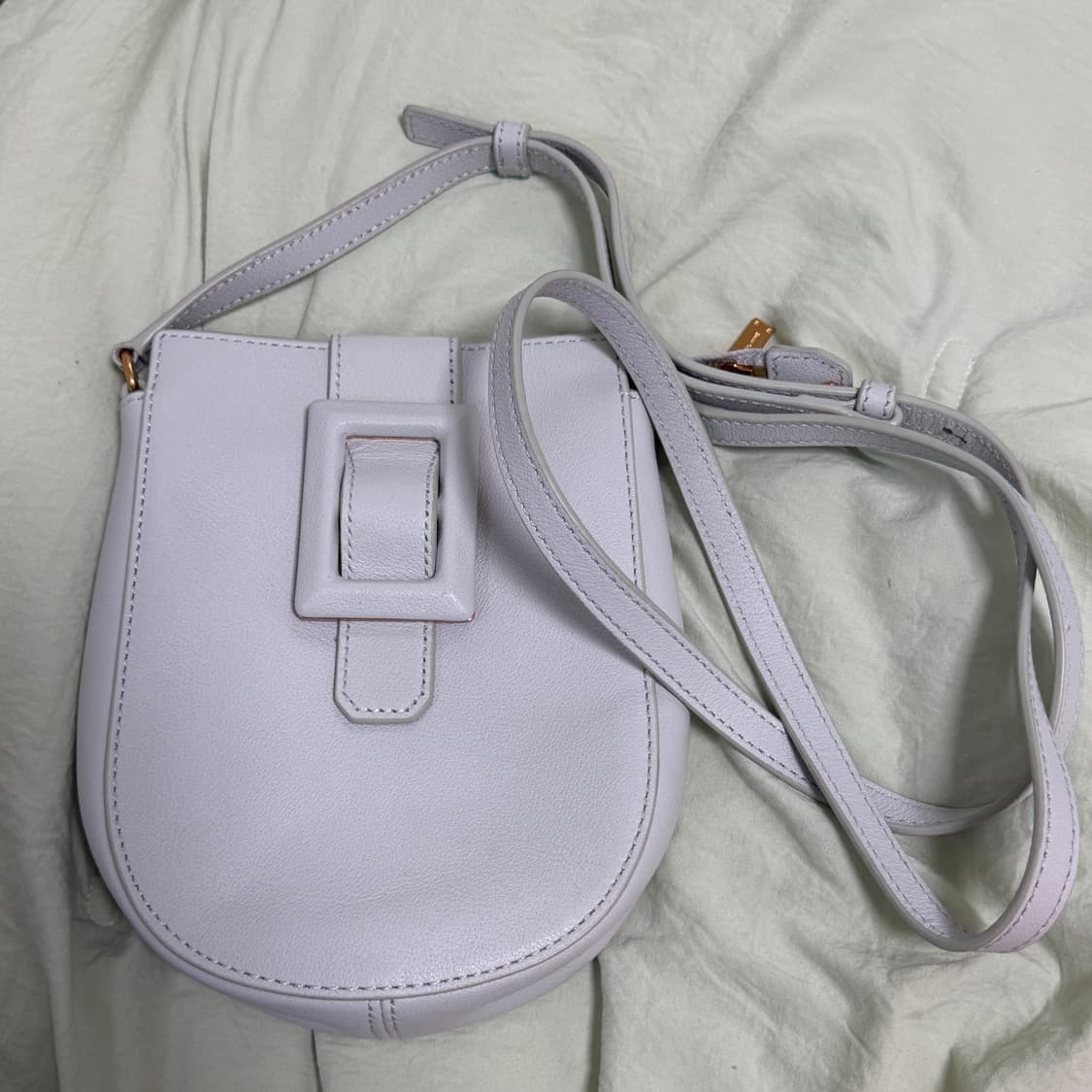 신민아 쿠론 미니백 거의새것 상품이미지4