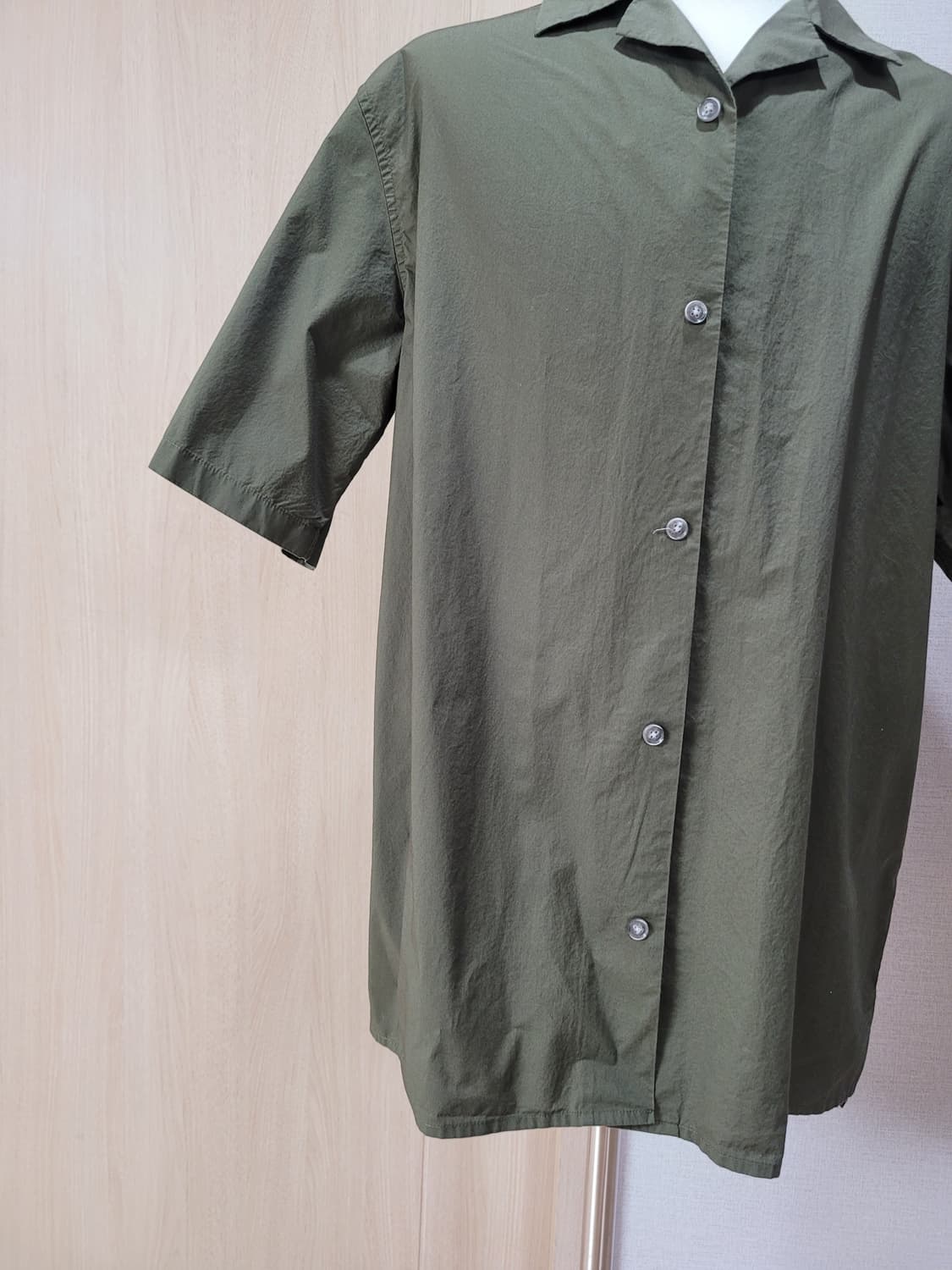 디자인유나이티드 DESIGN UNITED 남자 반팔 셔츠 110 올리브  상품이미지4