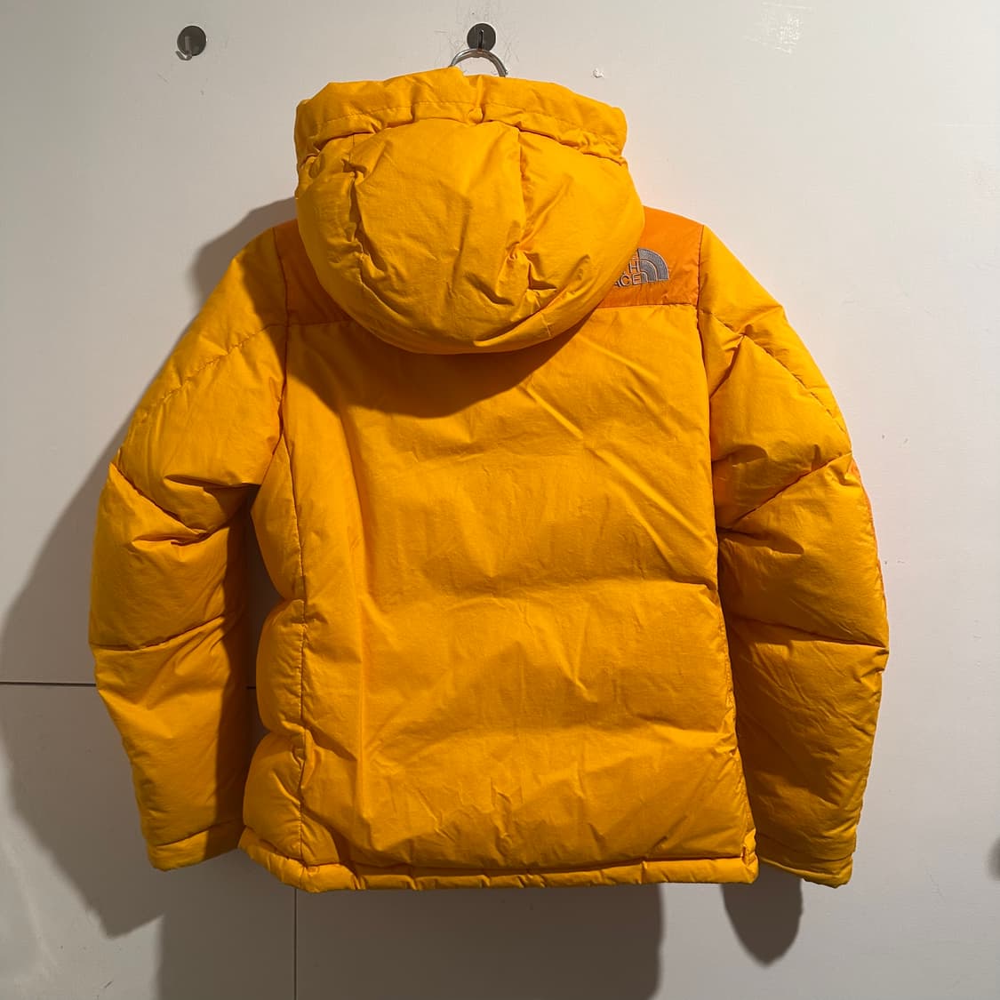 노스페이스 옐로우 패딩 상품이미지5