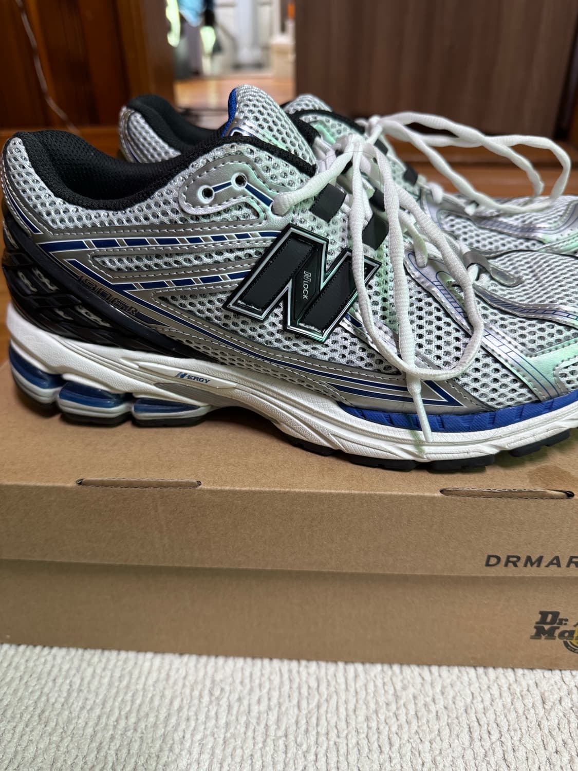 [280] 뉴발란스 1906R 실버 메탈릭 상품이미지3