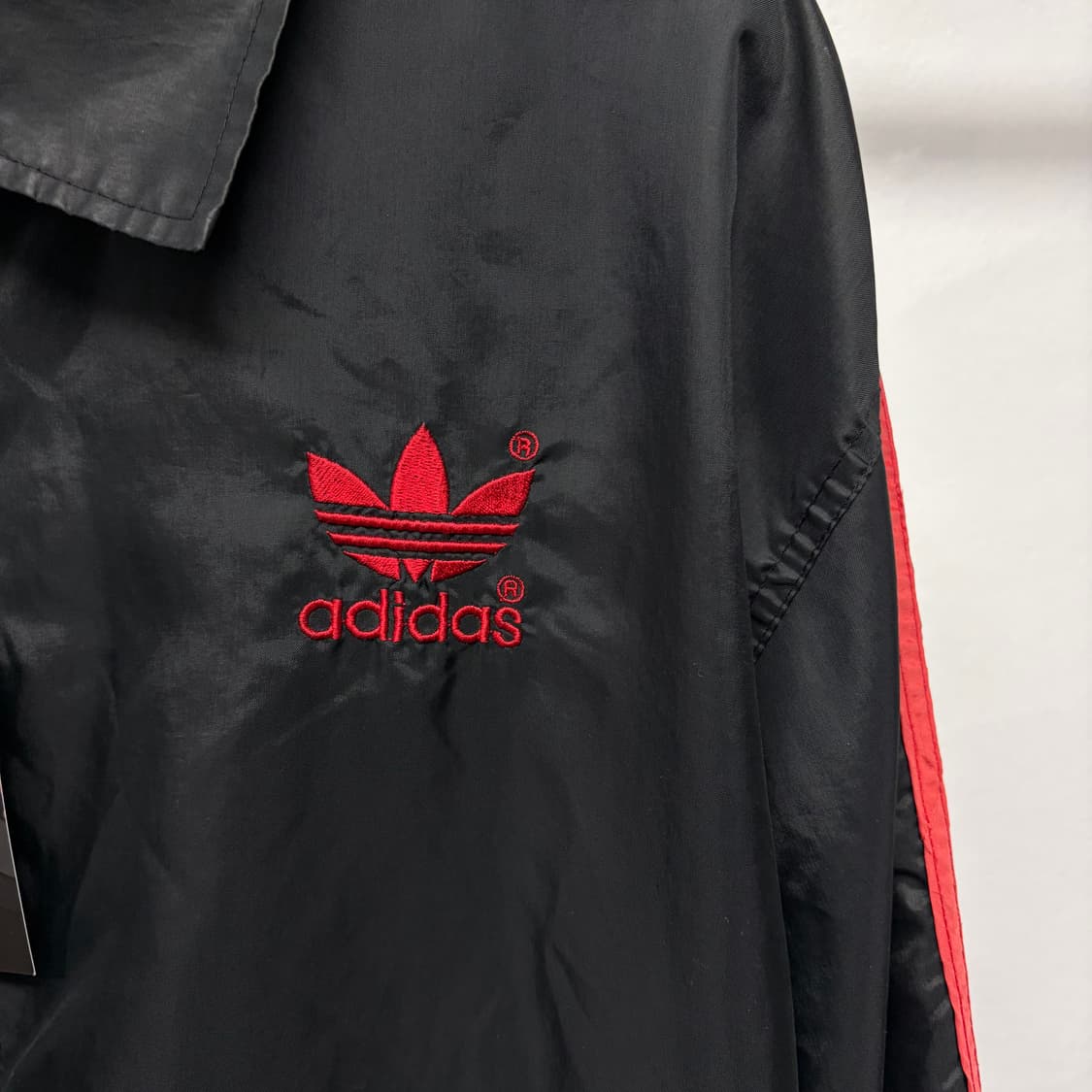 아디다스 빅로고 파이어버드 바람막이  상품이미지3
