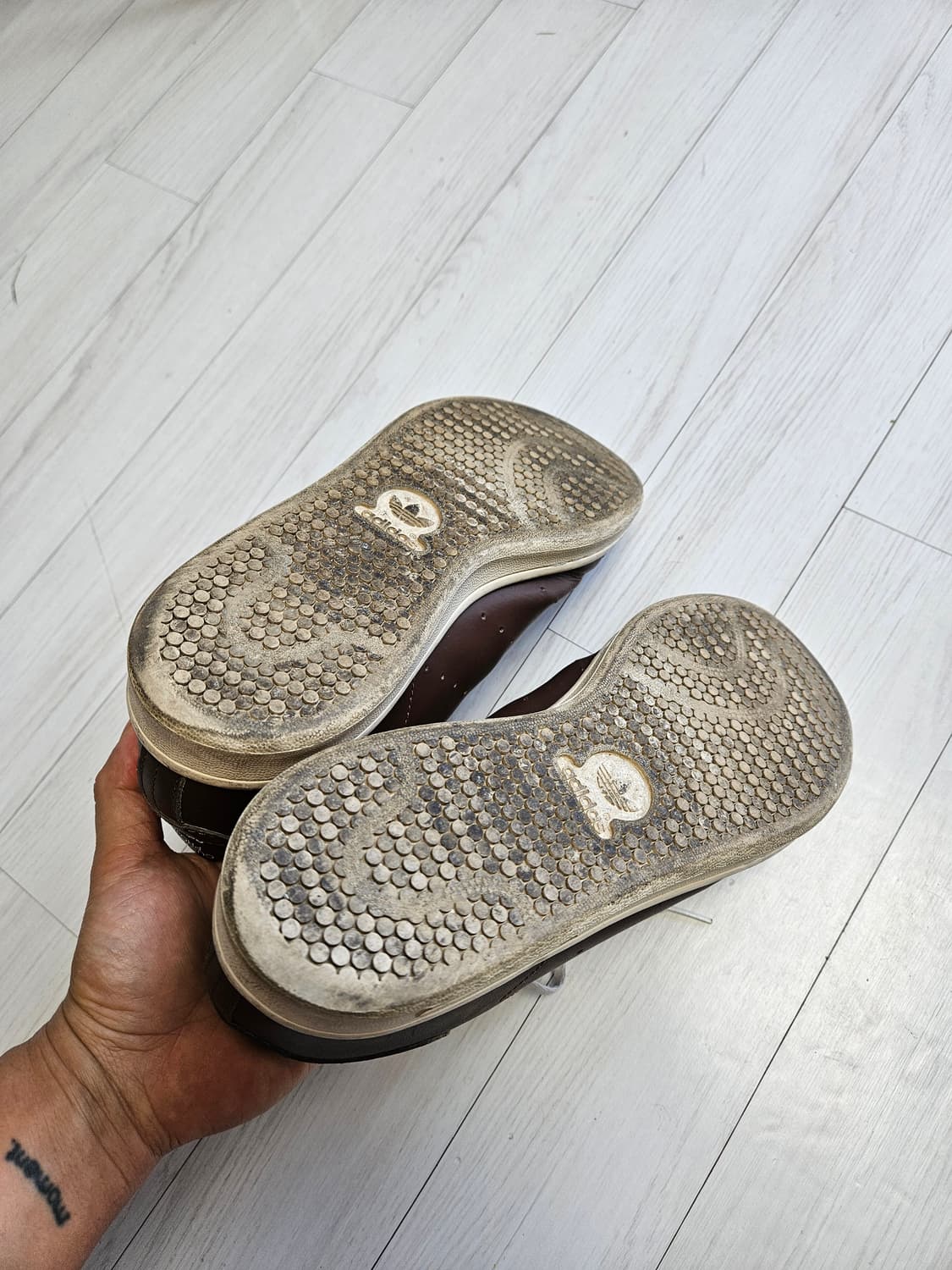 아디다스 X 네이버후드 스탠스미스 285 상품이미지6