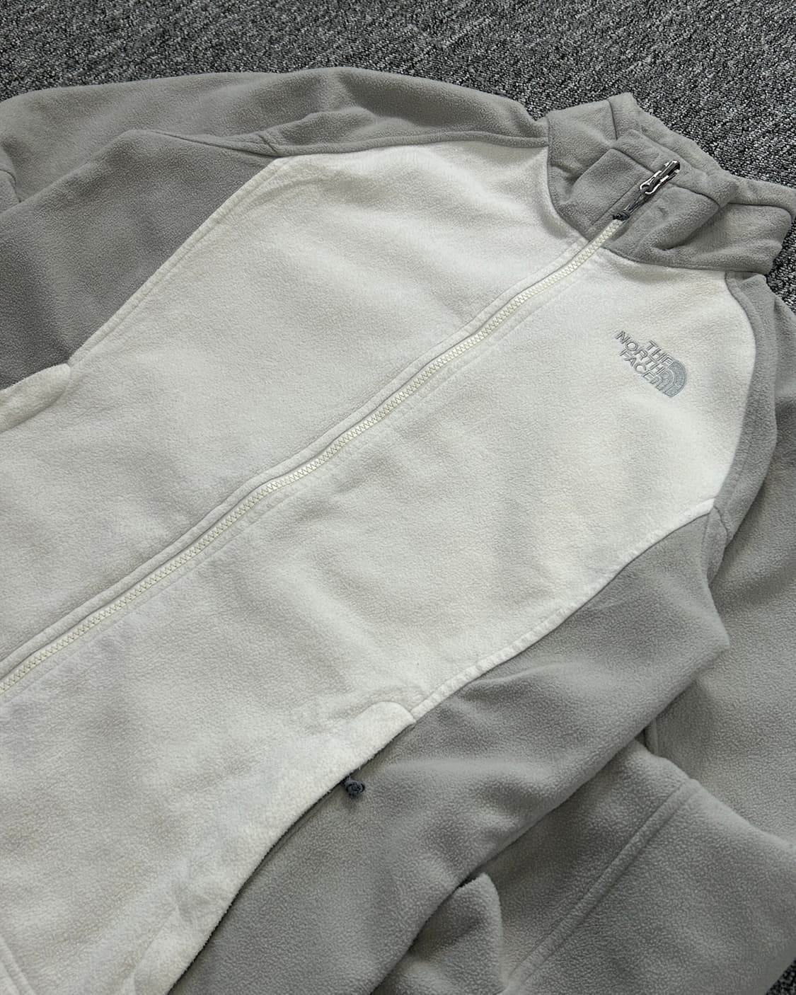 노스페이스 배색 플리스 자켓  상품이미지2