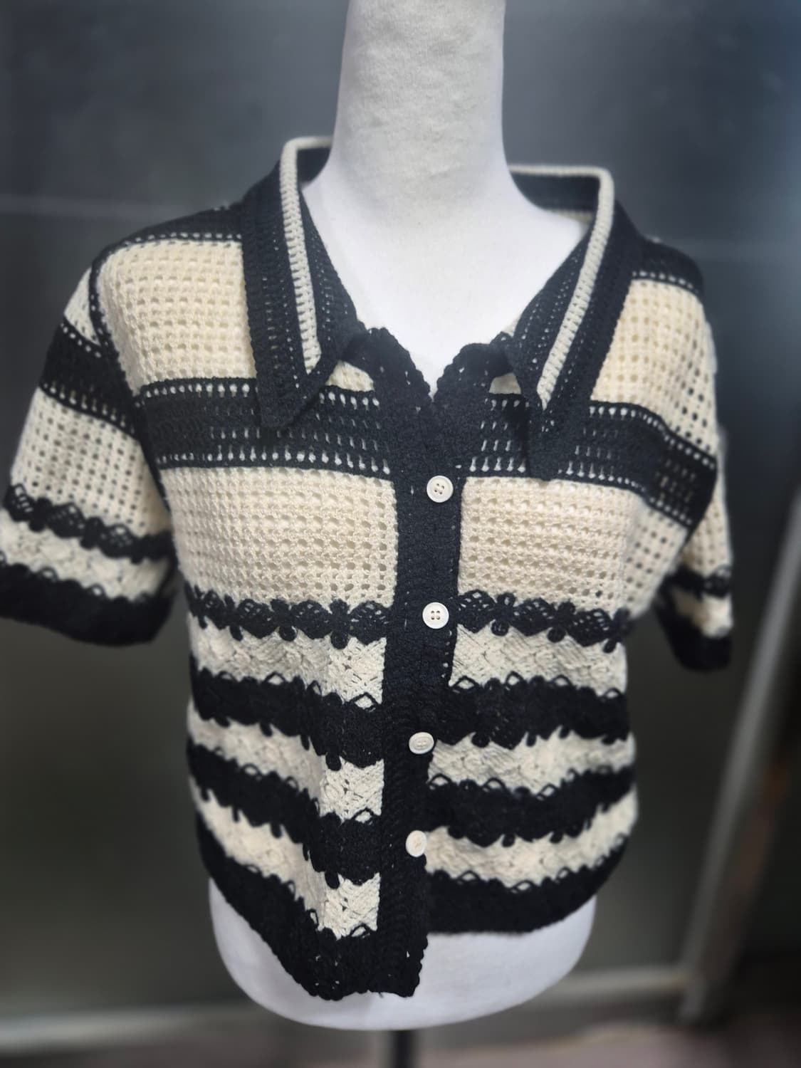 크로셰 뜨개 반팔 가디건 블랙/아이보리 상품이미지1