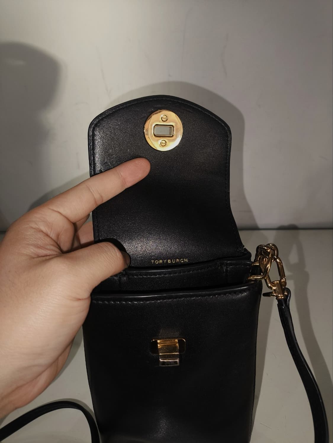 토리버치 폰 크로스바디 미니 크로스백 상품이미지7