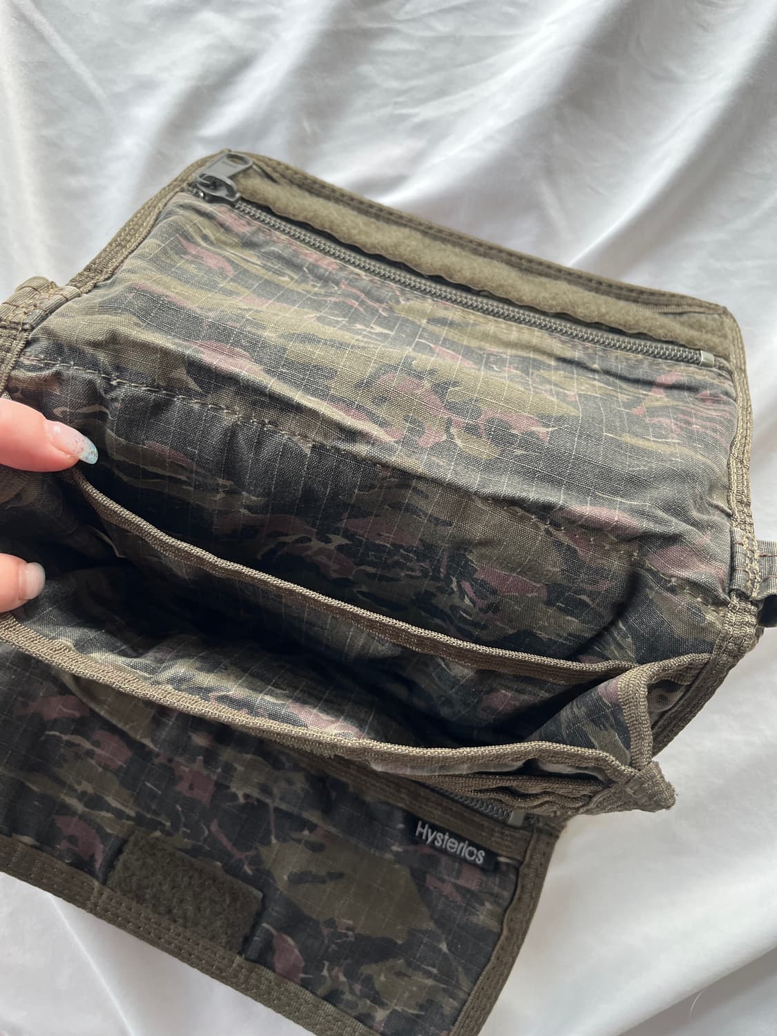 히스테릭 글래머 아카이브 카모 이블 러브버즈 패치 숄더 백 상품이미지8