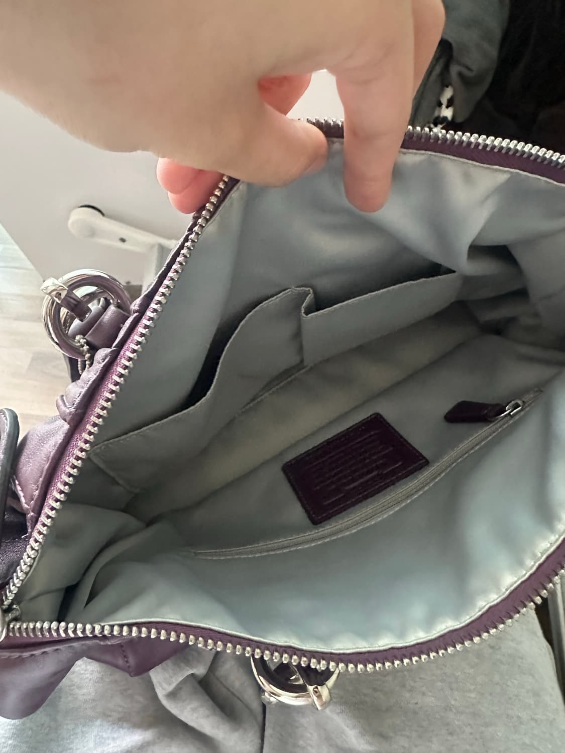 코치 빈티지 퍼플 숄더백 상품이미지8