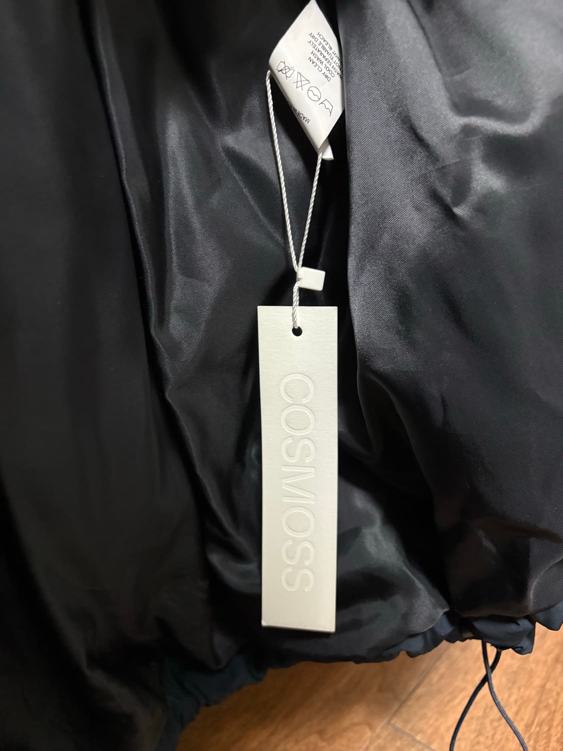 COSMOSS 칼라 셔링 패딩 네이비 상품이미지4