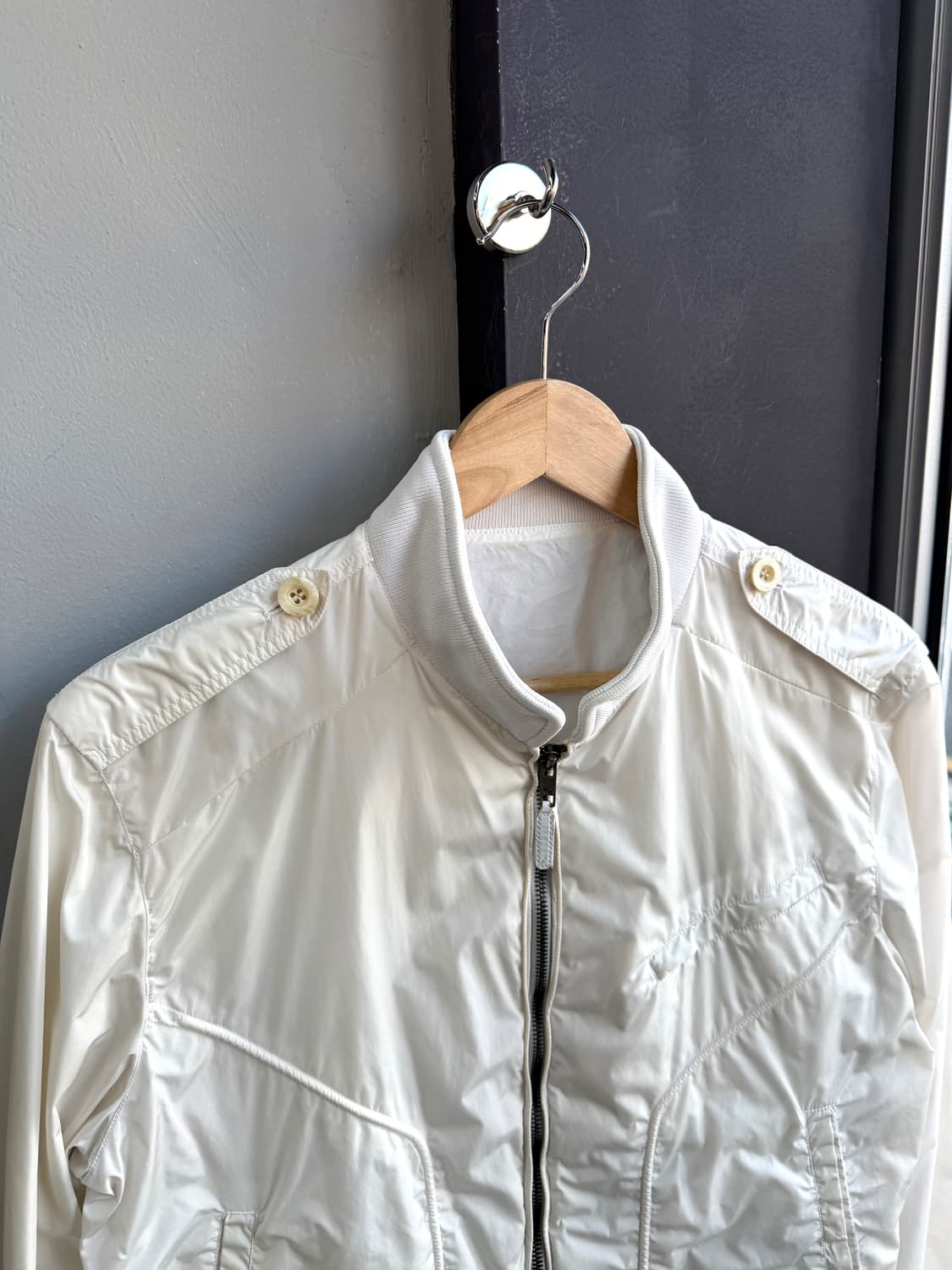 48/ 구찌 톰포드 03AW 나일론 봄버 견장 자켓 상품이미지3