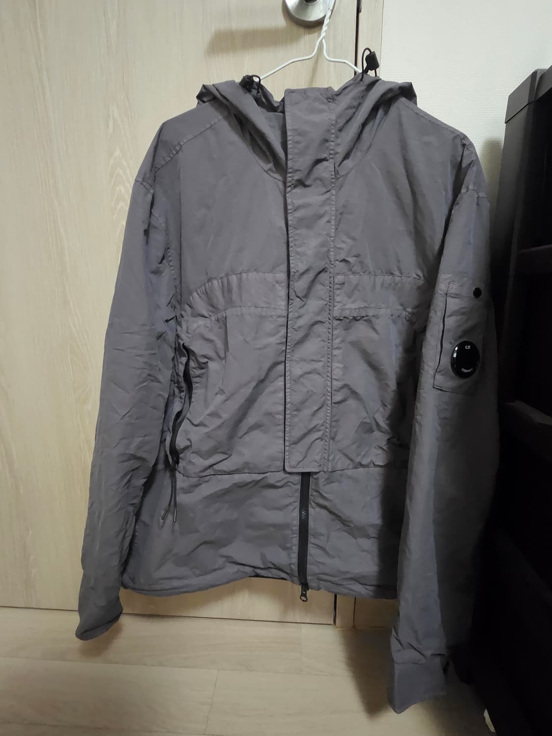 CP컴퍼니 플랫나일론 후드 오버셔츠 바이올렛 24FW M사이즈 상품이미지2