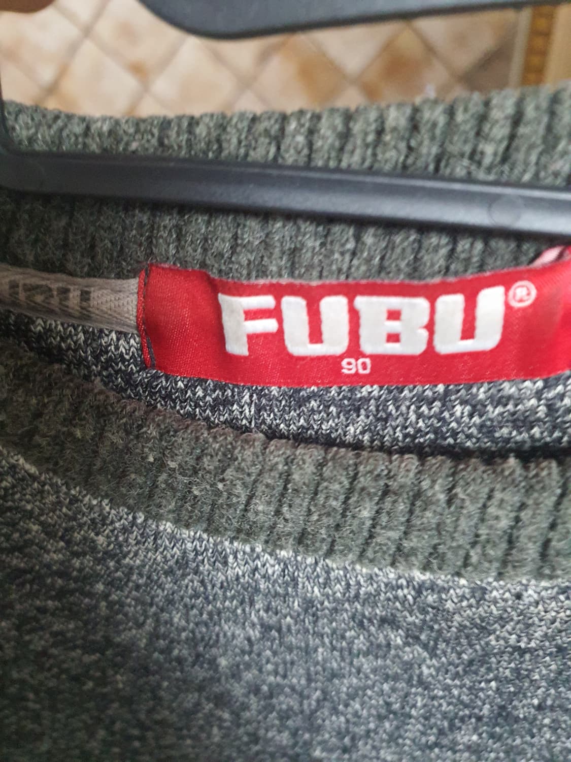 FUBU 니트 맨투맨 90~95사이즈 상품이미지3