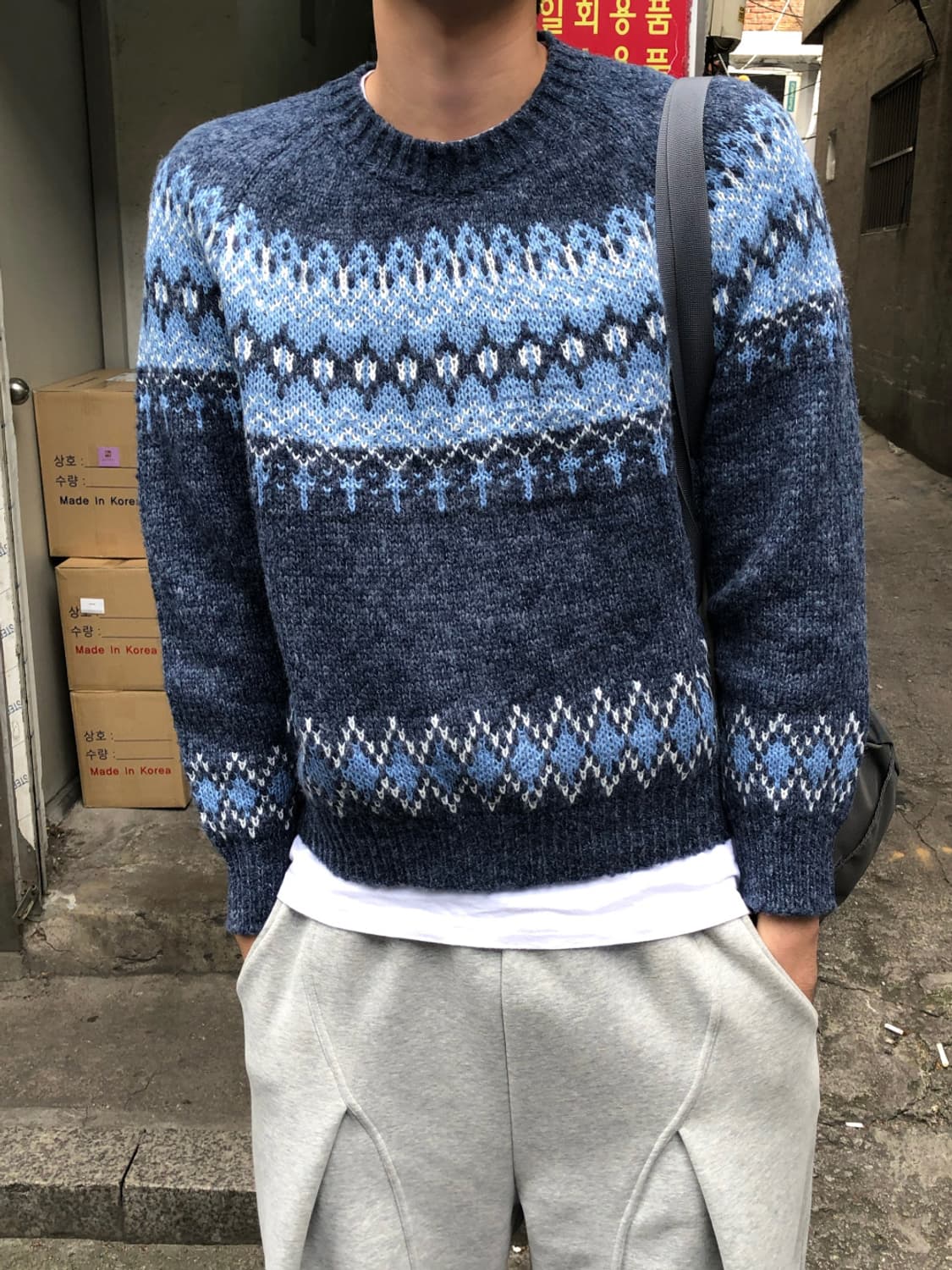 노르딕 네이비 니트 상품이미지1