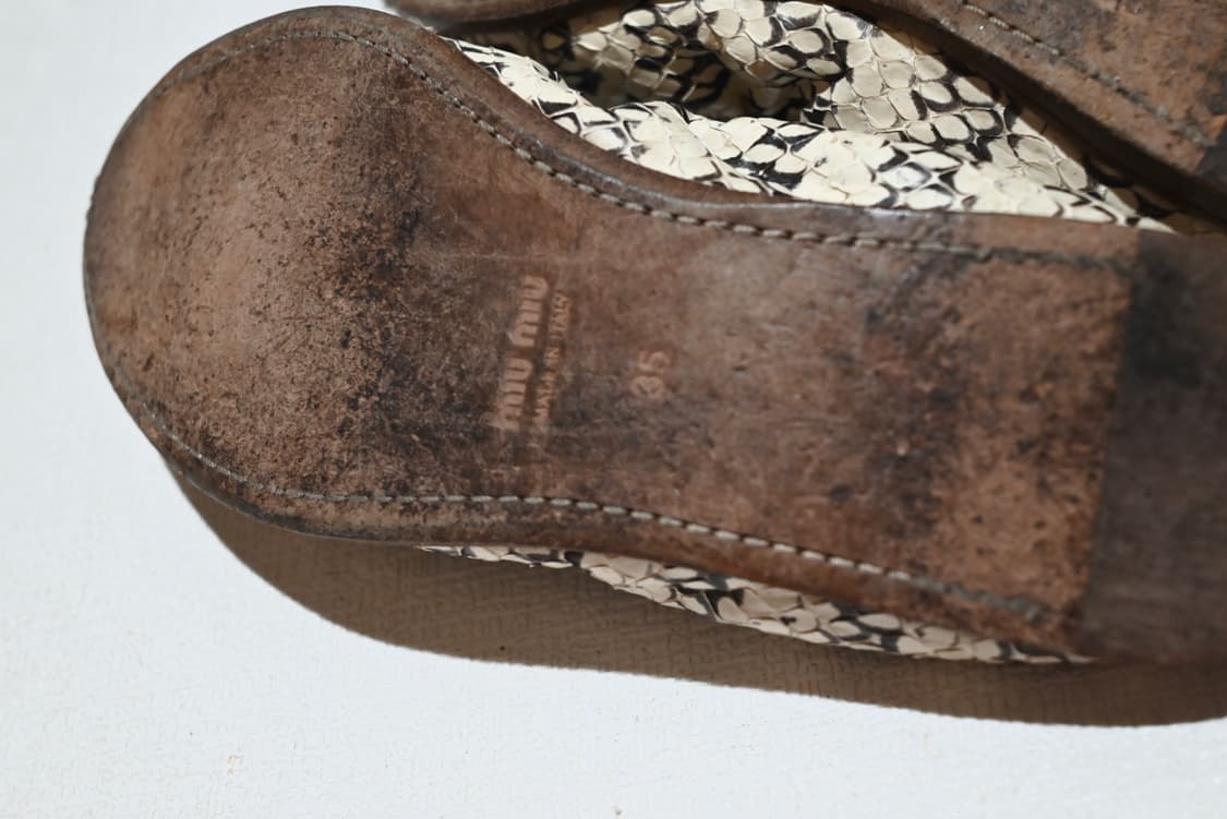 miu miu 2000s python flat shoes 상품이미지7