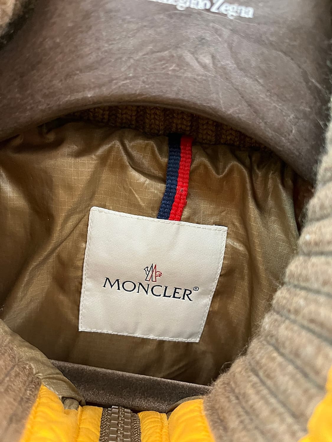95) 몽클레어 머스타드 다운패딩  상품이미지2