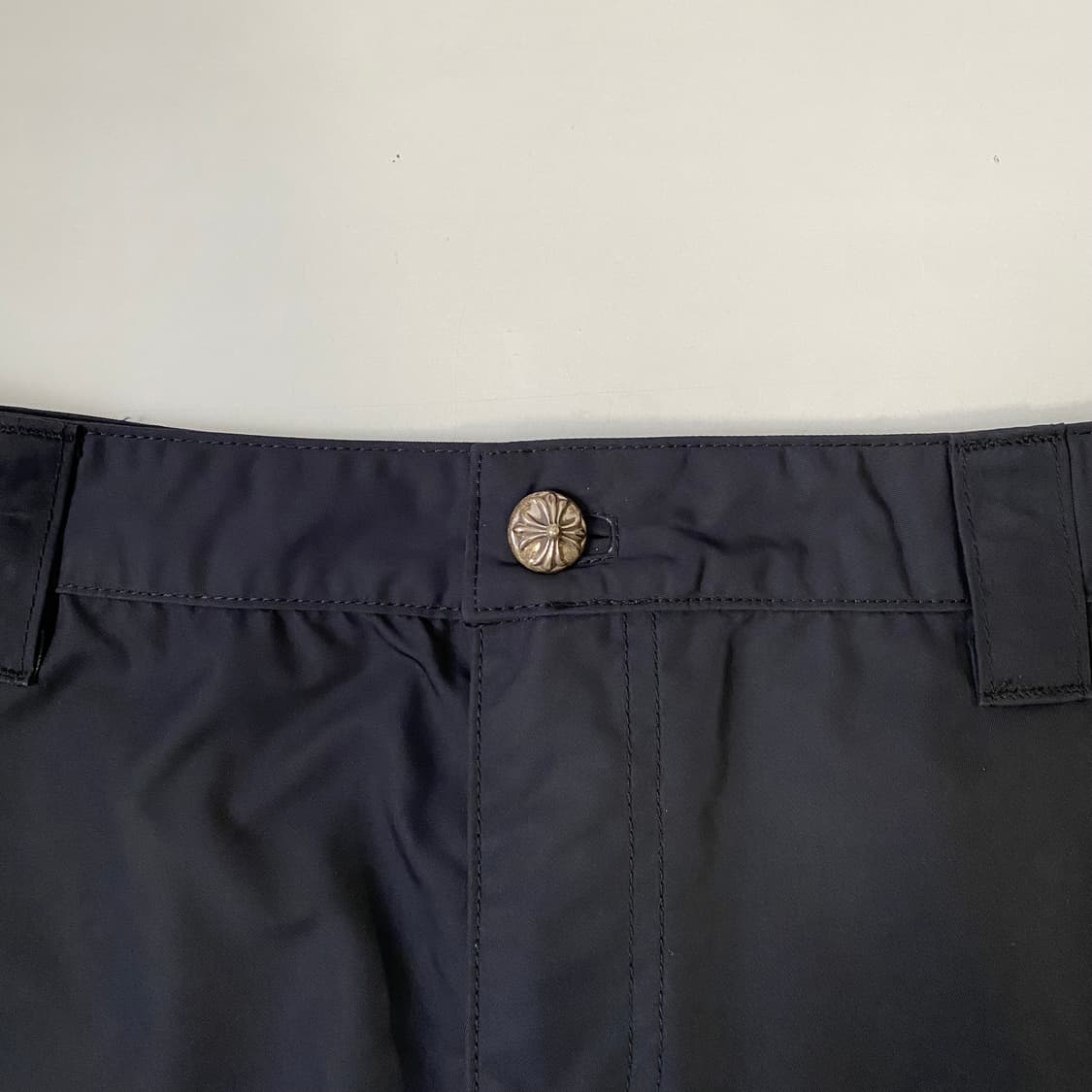 [27] 크롬하츠 크로스 레더 패치 나일론 카고 롱 스커트 블랙 상품이미지4