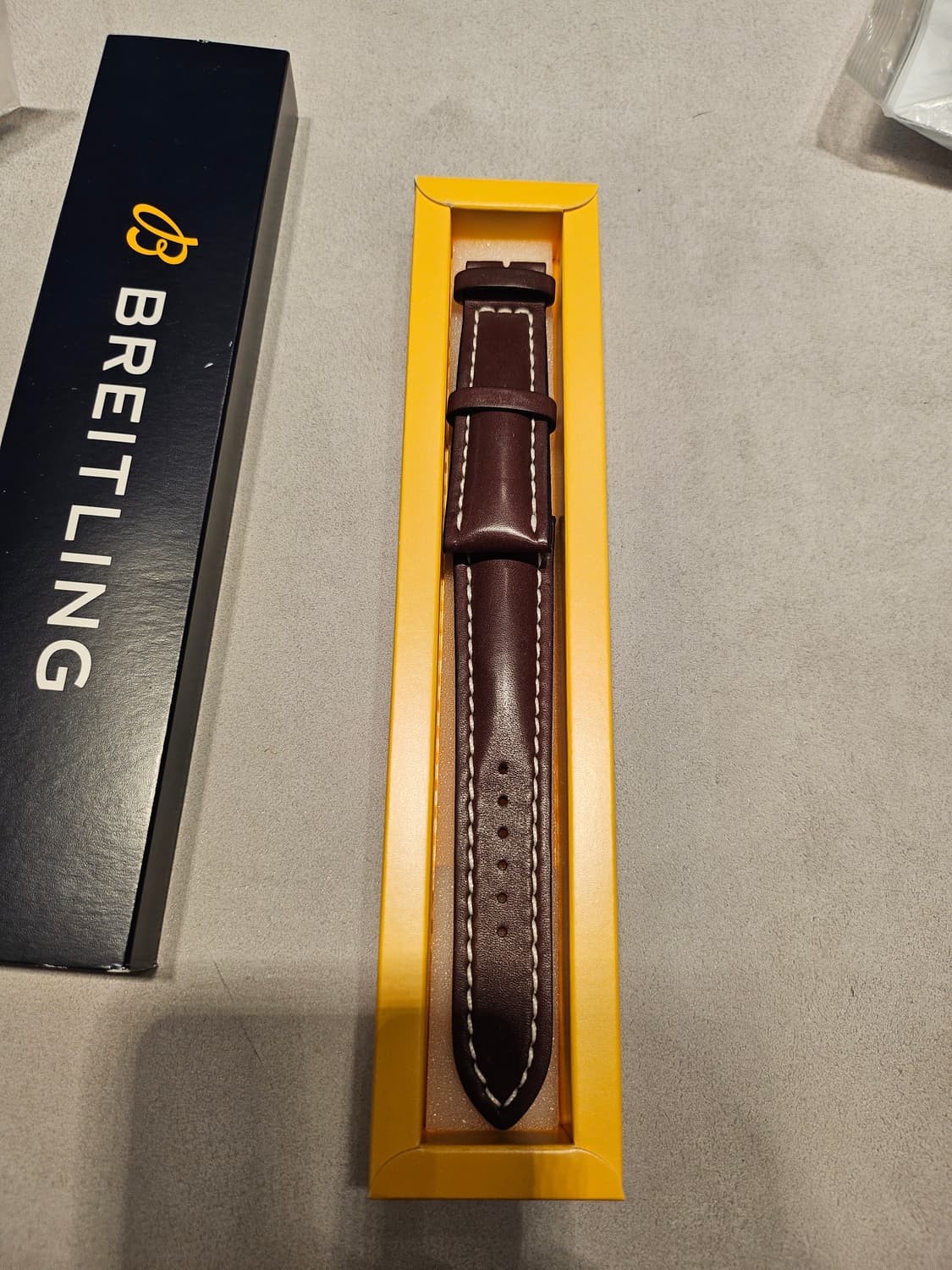 브라이틀링 네비타이머 B01 46mm  + 추가 스트랩 다수 상품이미지8