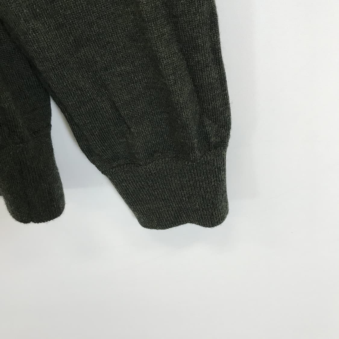 브룩스브라더스 울100프로 니트카라티 [M] 상품이미지3