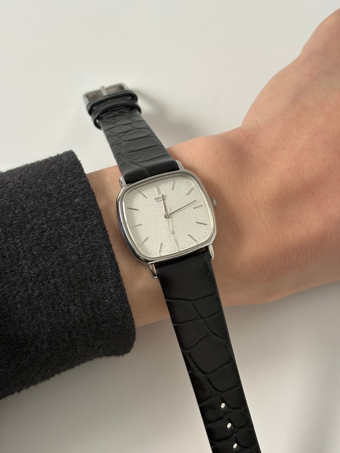 1980년대 Chariot 텍스처 다이얼 실버 스퀘어 쿼츠 남성 상품이미지9