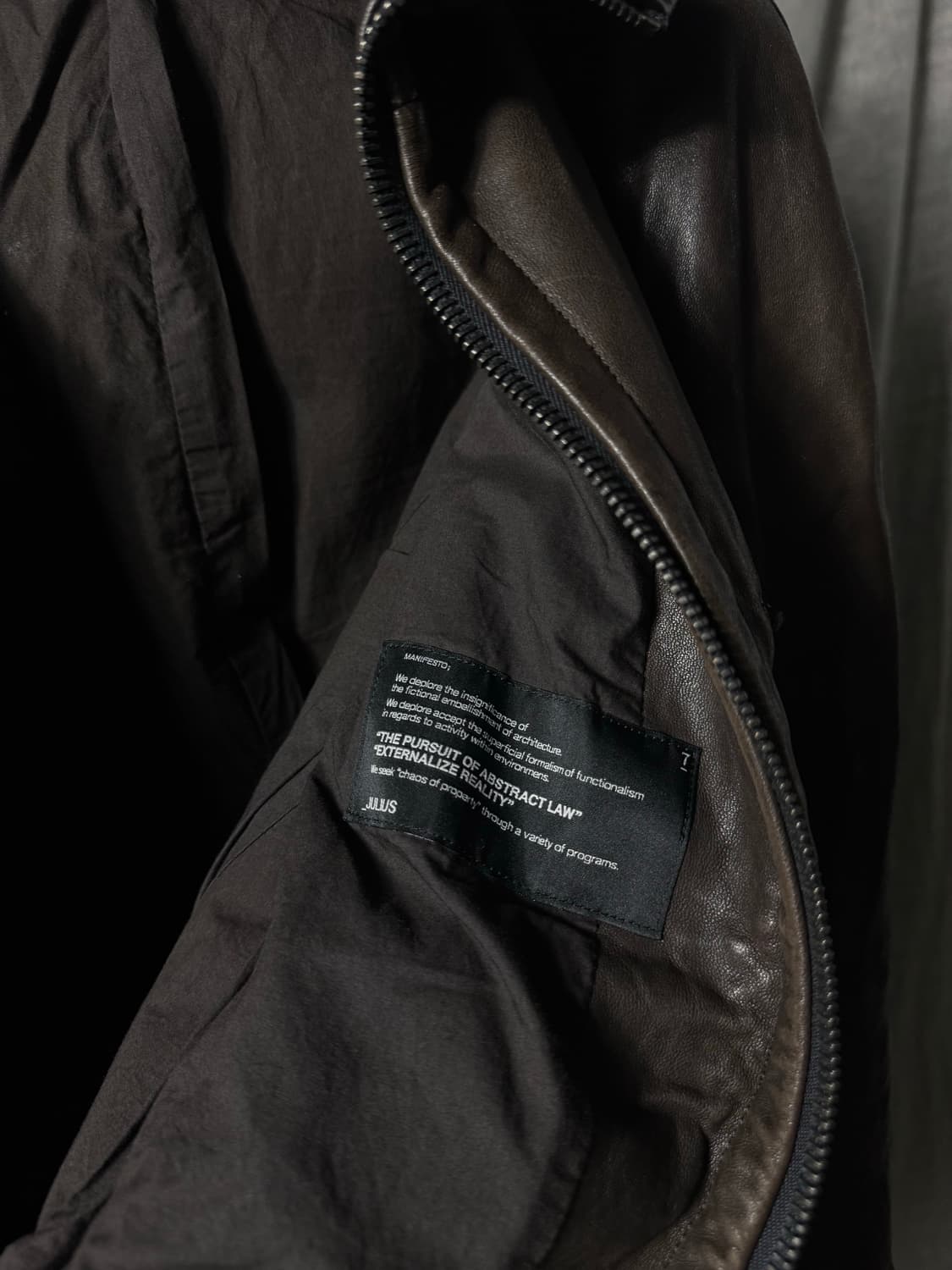 JULIUS Leather High-Neck Jacket 상품이미지6