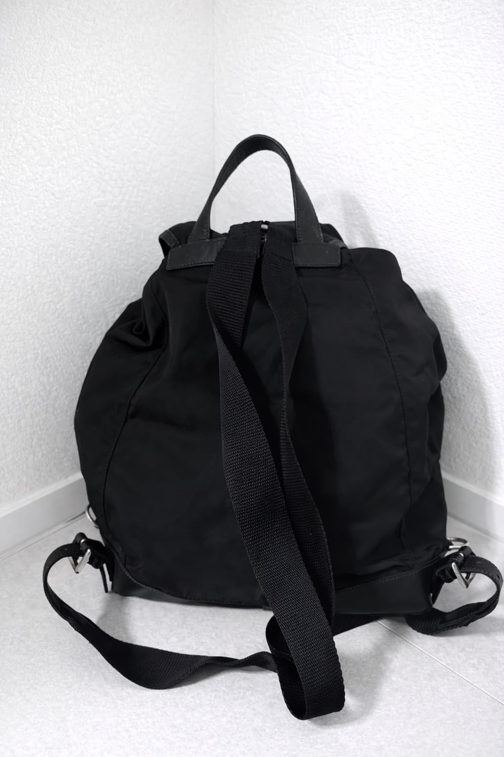 (Prada정품) 프라다 블랙 포코노 투포켓 백팩 상품이미지3