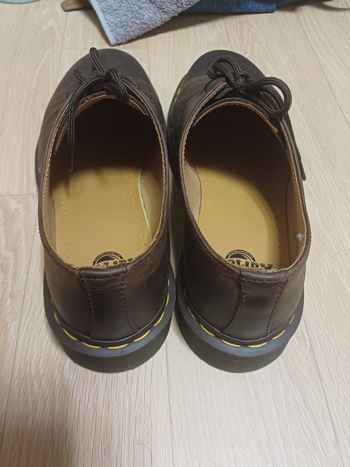 닥터마틴 1461 크레이지호스  270mm 판매합니다 상품이미지2