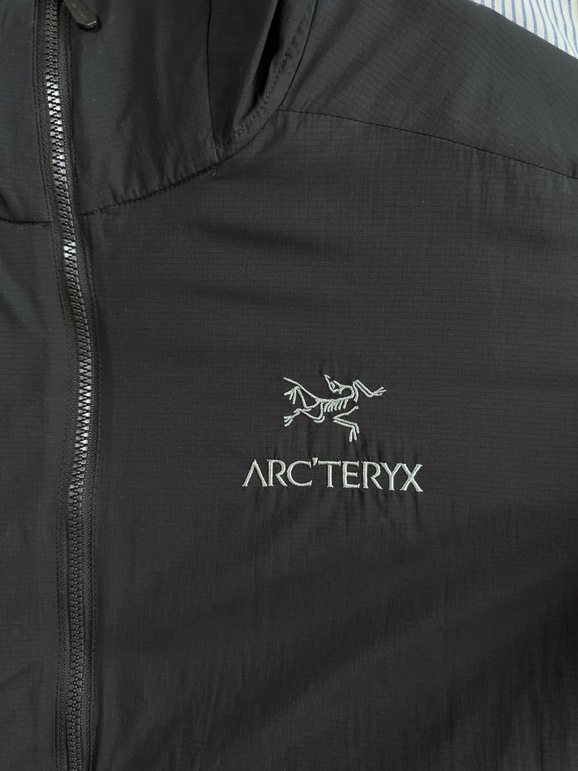 (SS급) 아크테릭스 아톰 SL 후디 블랙 M 상품이미지4