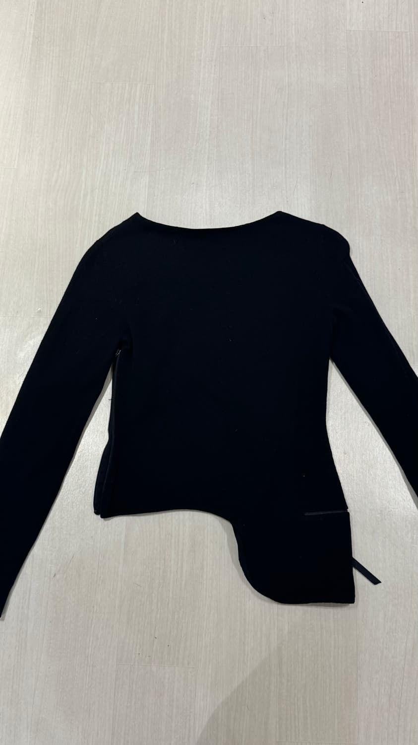 프라다 비대칭 디테일니트 상품이미지6