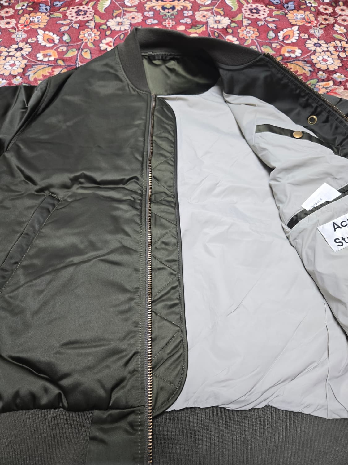 Acne Studios Selo Satin Bomber Jacket 상품이미지8
