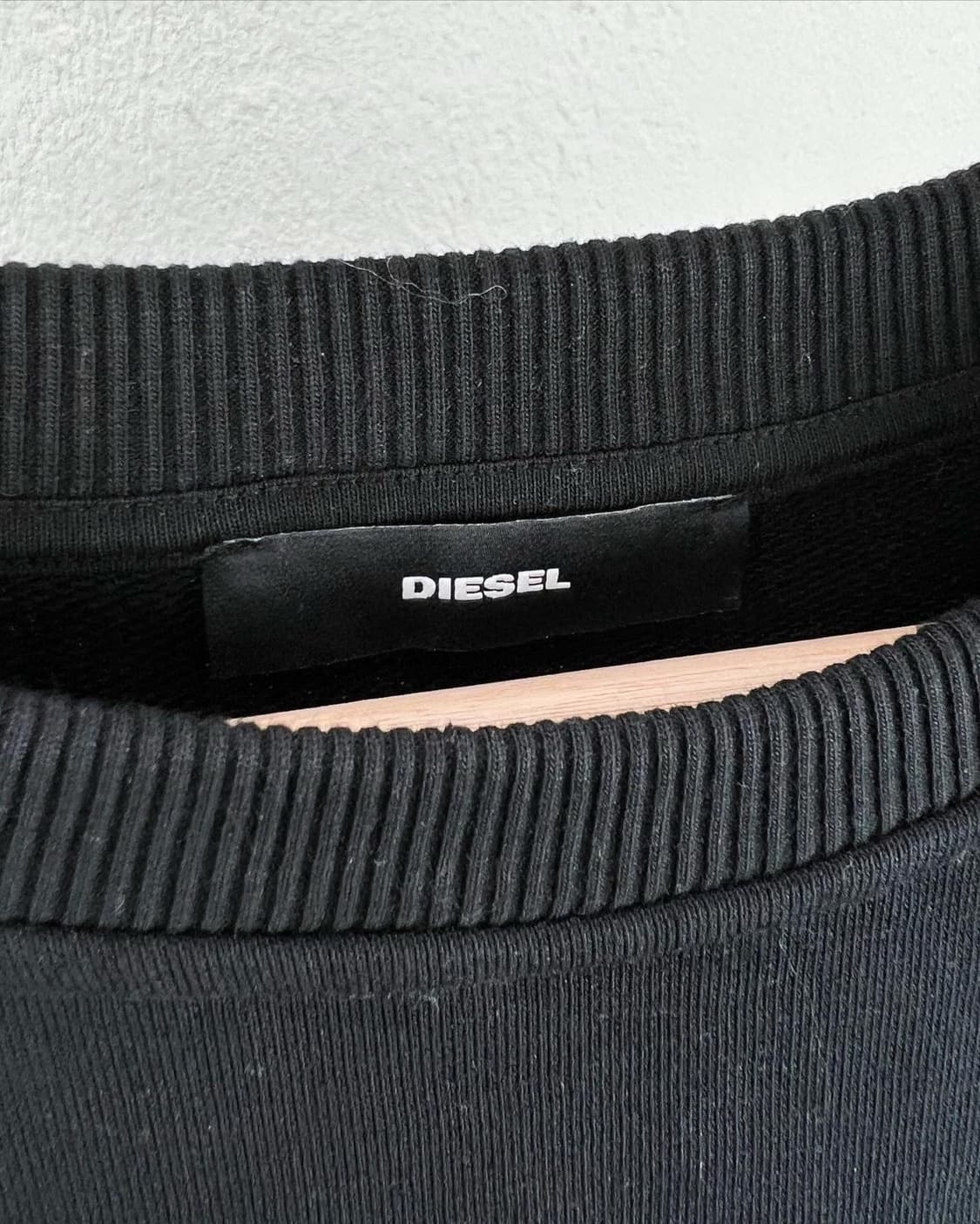 디젤 블랙 세퍼레이트 코튼 스웻셔츠 상품이미지8