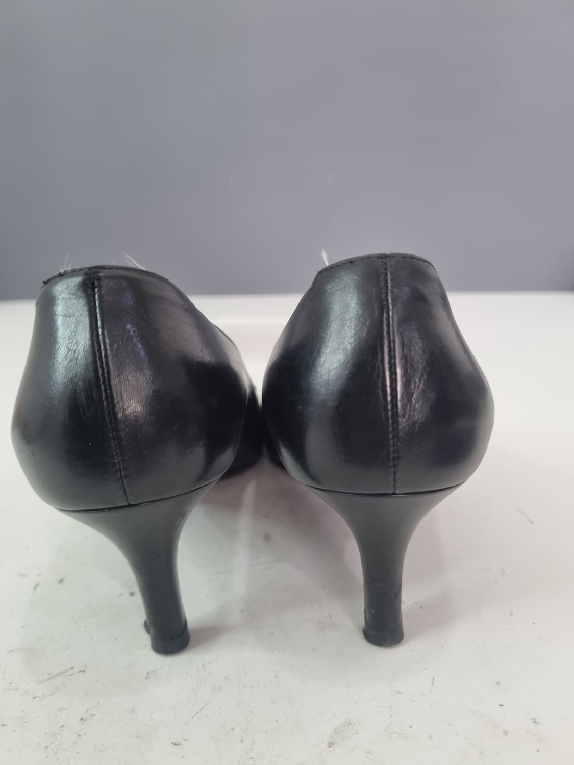 6 페라가모 실버버클 힐 상품이미지4