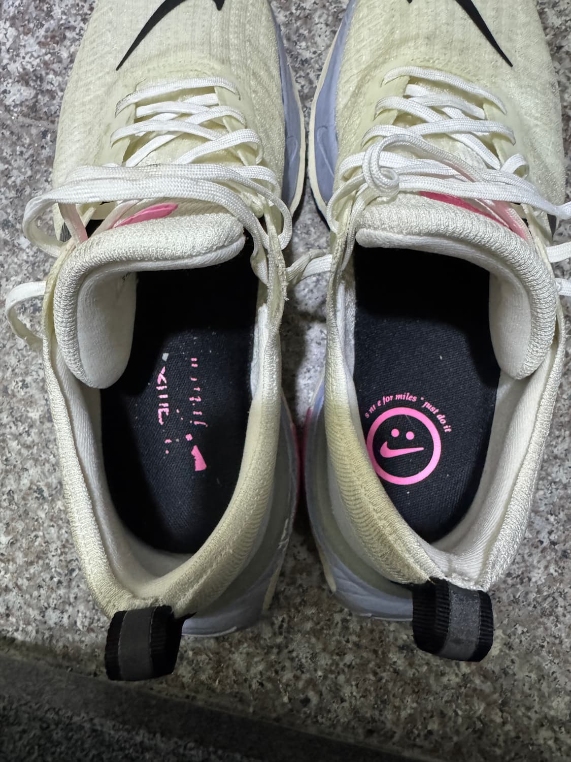 나이키 인빈서블 런 270 상품이미지5