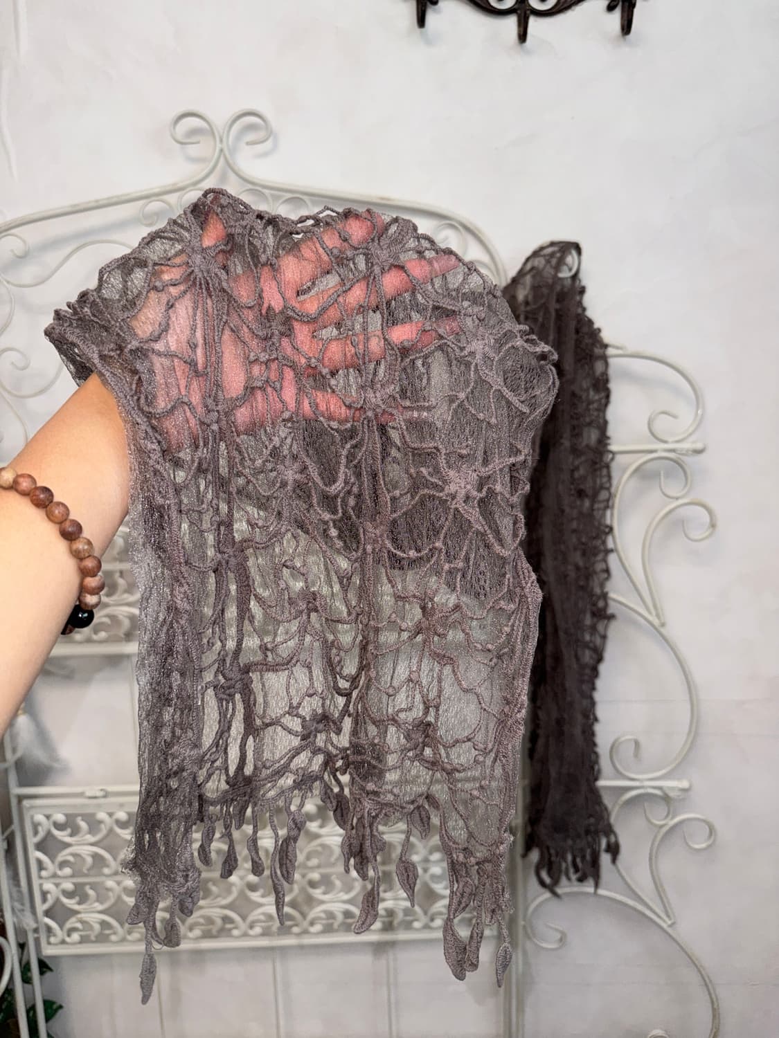 Gray grunge floral lace scarf 상품이미지2