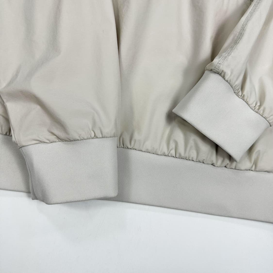 디스커버리 트레이닝 아이보리 바람막이 웜업 (XL) 상품이미지4