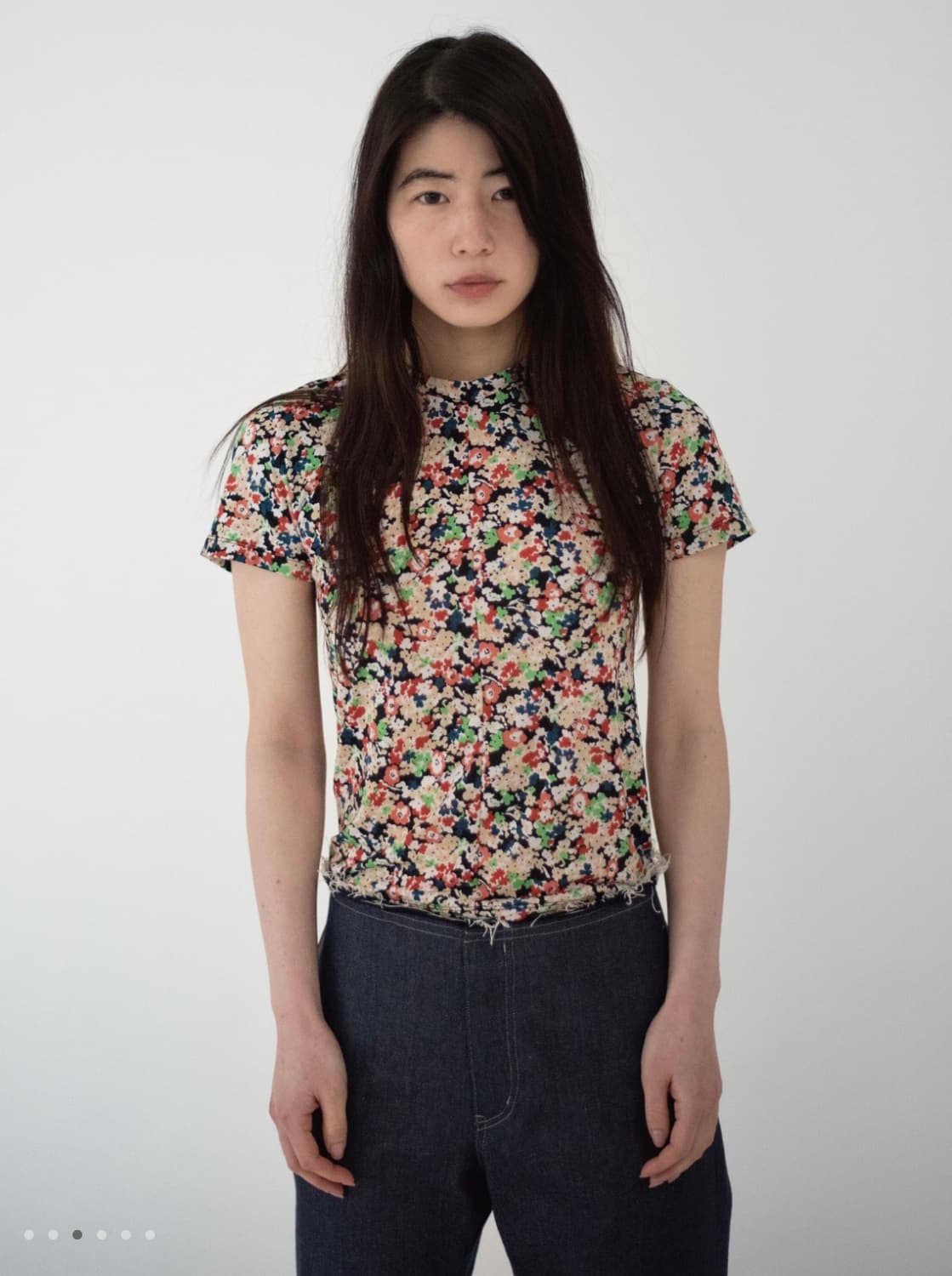 티크 플로랄 슬림 티셔츠 상품이미지1