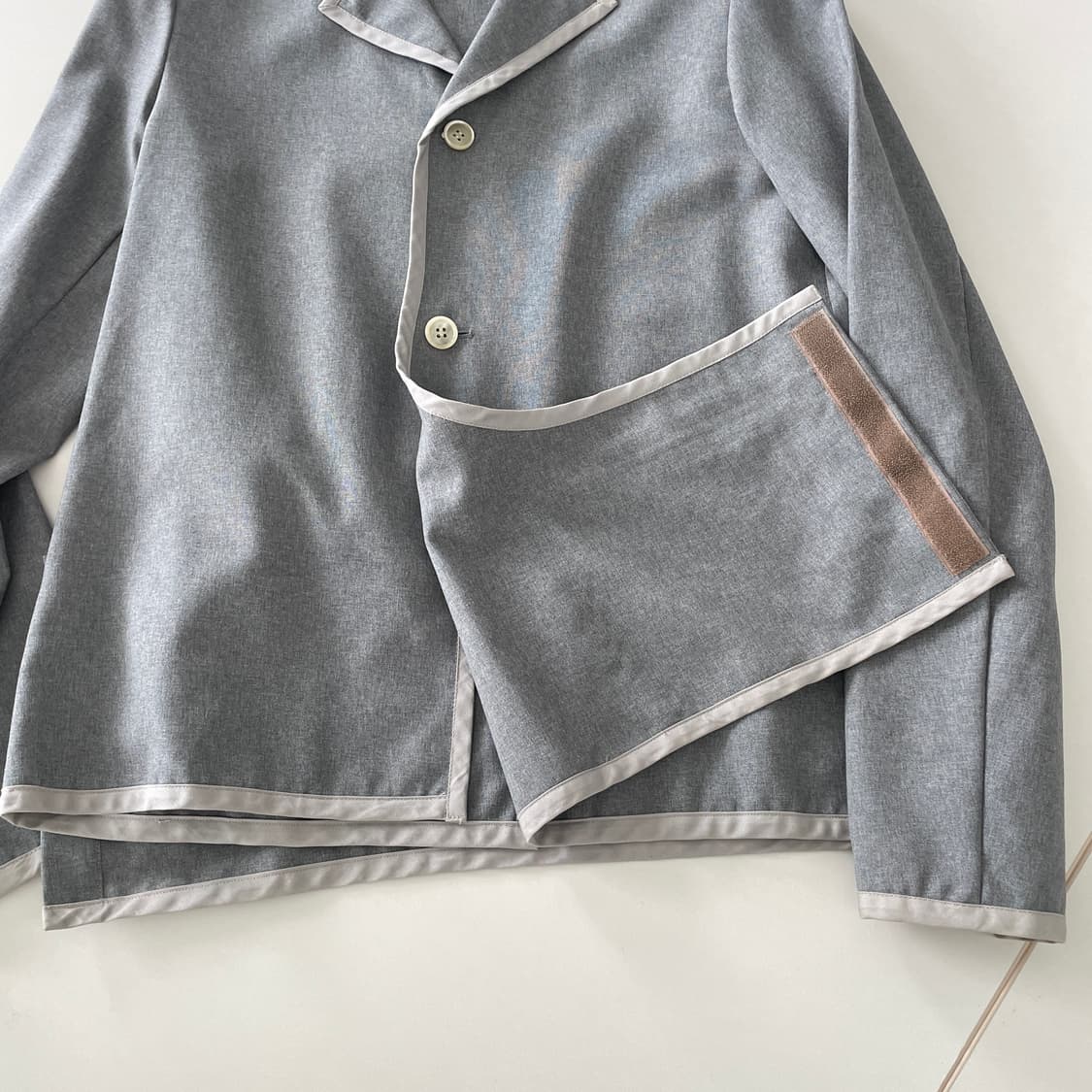 꼼데가르송 비대칭 테일러드 자켓 상품이미지6