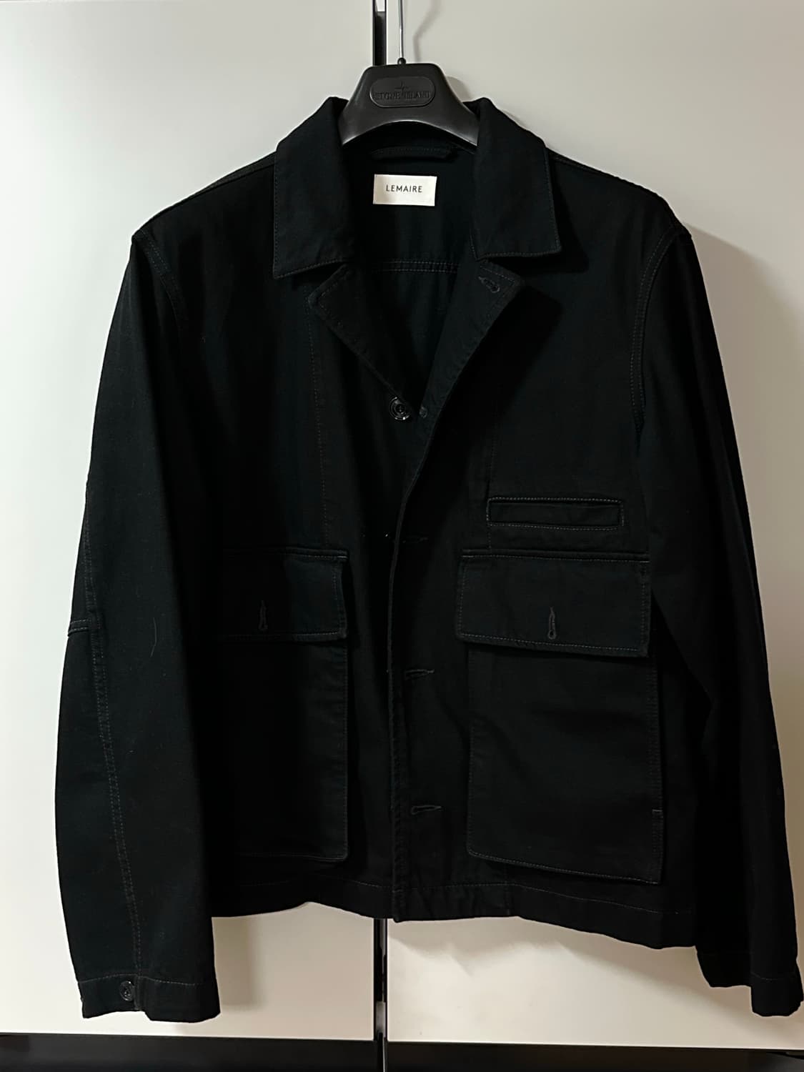 르메르 박시쟈켓 블랙 컬러 M 사이즈 판매합니다. 상품이미지1