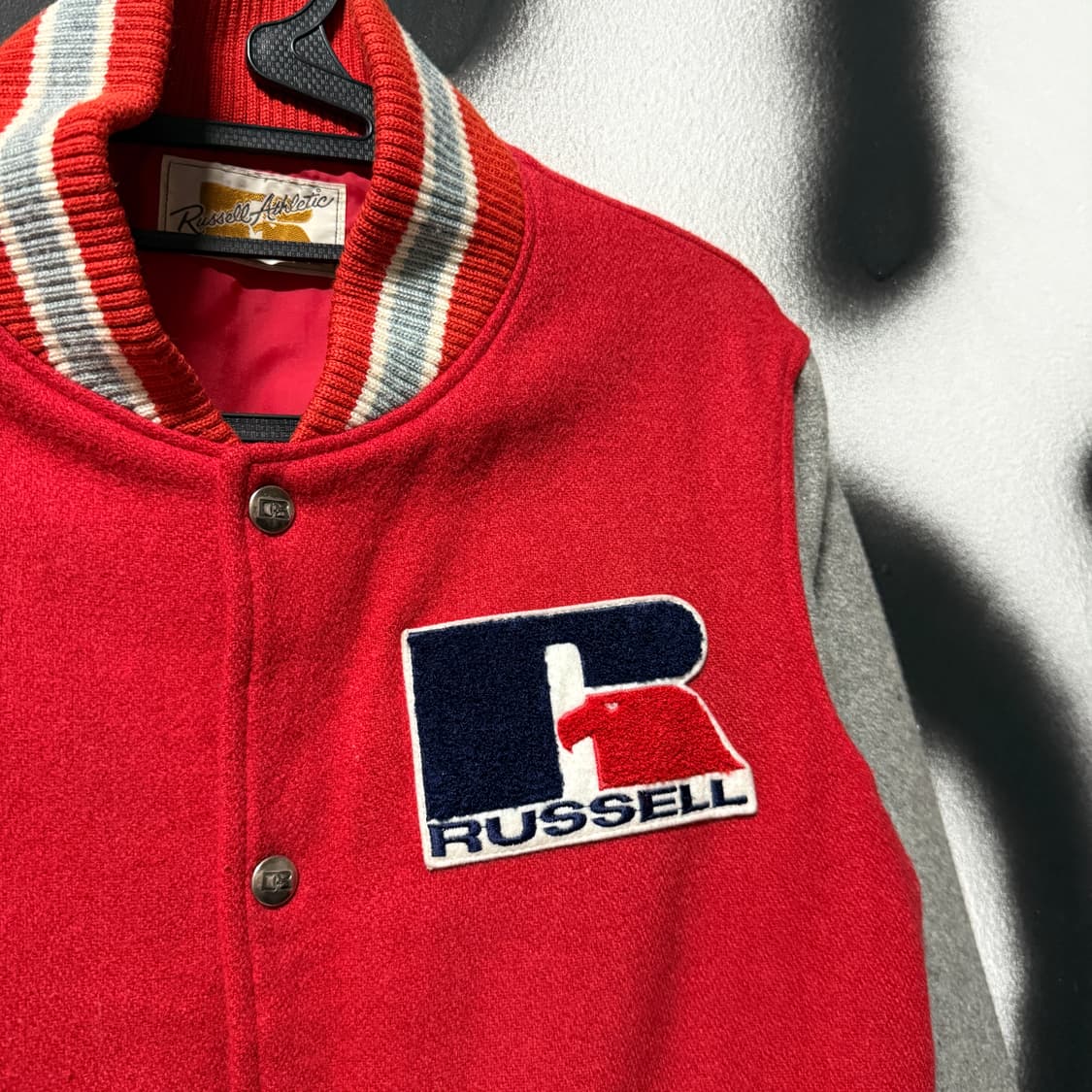 90s 러셀 올드스쿨 빅 패치 울 혼방 바시티 자켓 상품이미지3